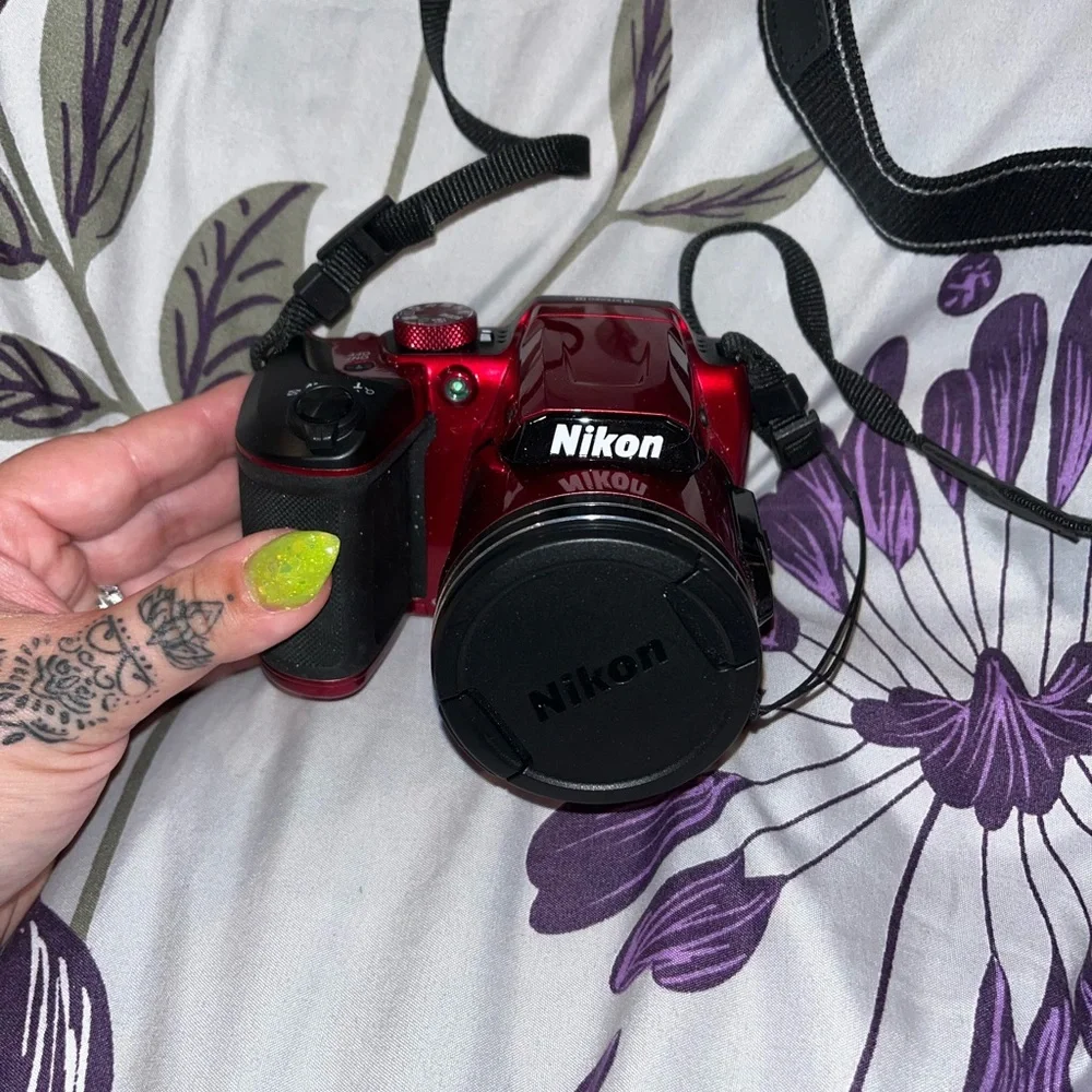 Nikon cool pix camera B500